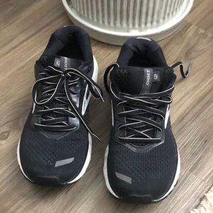 Brooks Womens Ghost 12 Running Shoes